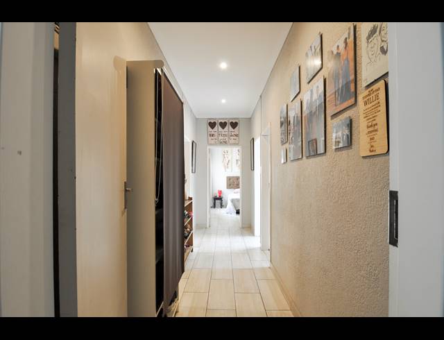 5 BEDROOM HOUSE FOR SALE IN SASOLBURG EXT 23